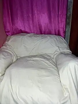 catrachihot online show from May 12, 5:04 am