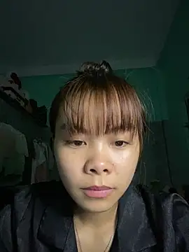Snapshot of Cry_sexy chatting on May 12, 7:00 pm Cry sexy online show from May 12, 7:00 pm