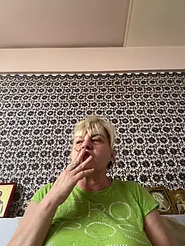 Snapshot of AnastasiaGrey777 chatting on June 17, 5:10 am AnastasiaGrey777 online show from June 17, 5:10 am