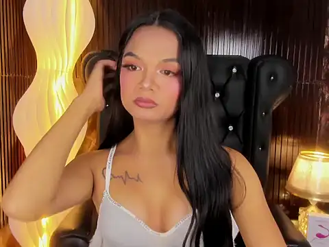Snapshot of Naya_Hilton chatting on July 9, 8:57 pm Naya Hilton online show from July 9, 8:57 pm