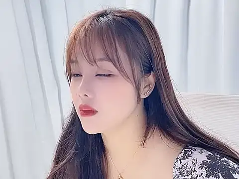 Qingqing19 online show from June 2, 3:19 am
