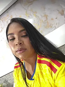 Snapshot of SelenaBella_ chatting on July 7, 6:34 pm SelenaBella online show from July 7, 6:34 pm