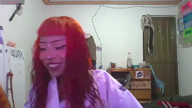 Snapshot of suky_fox chatting on May 8, 3:17 pm suky fox online show from May 8, 3:17 pm