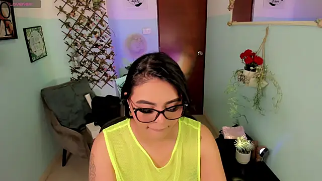 Margot Robie online show from June 19, 1:59 pm