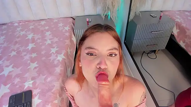 Snapshot of Kira_Venom chatting on June 9, 12:17 pm Kira Venom online show from June 9, 12:17 pm