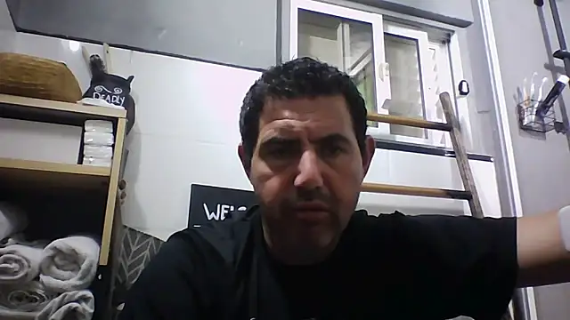 Snapshot of delicious_big_cock chatting on May 17, 10:17 pm delicious big cock online show from May 17, 10:17 pm
