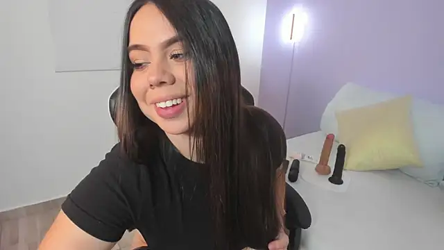 Snapshot of luna_blazze_ chatting on June 16, 12:19 pm luna blazze online show from June 16, 12:19 pm