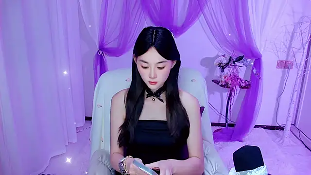 Snapshot of Tili_Lucky chatting on June 25, 11:15 am Tili Lucky online show from June 25, 11:15 am