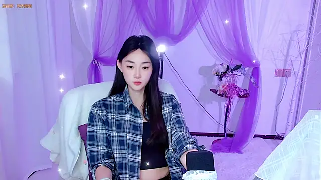 Snapshot of Tili_Lucky chatting on July 1, 1:18 am Tili Lucky online show from July 1, 1:18 am
