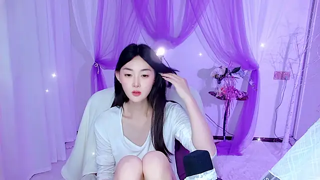 Snapshot of Tili_Lucky chatting on July 5, 4:19 am Tili Lucky online show from July 5, 4:19 am