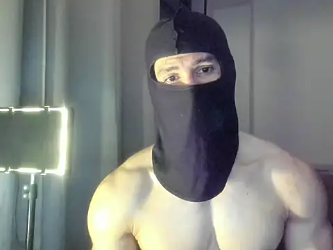 Snapshot of mysterious_muscles chatting on July 9, 12:26 am mysterious muscles online show from July 9, 12:26 am