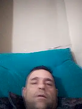 Snapshot of CasalCoupeBrasil chatting on June 18, 4:02 am CasalCoupeBrasil online show from June 18, 4:02 am