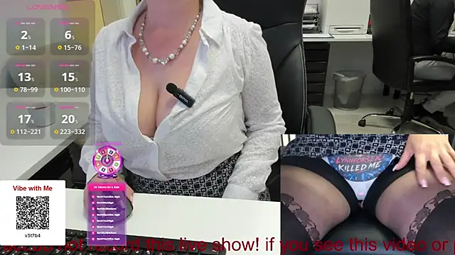 Snapshot of squirt_milf_viktoria chatting on May 14, 10:11 am squirt milf viktoria online show from May 14, 10:11 am
