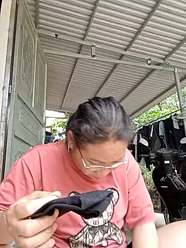 BlueGirlyeah online show from June 11, 7:17 am