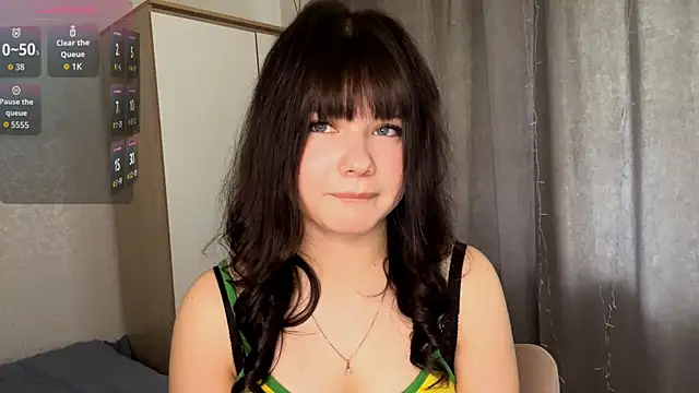 EmilyMercurial online show from May 16, 8:00 am
