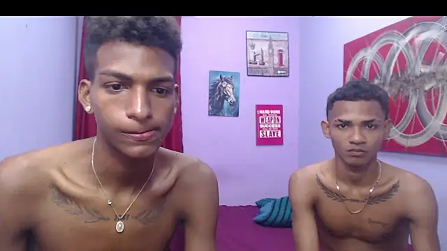 Snapshot of black_twinks chatting on May 25, 1:50 pm black twinks online show from May 25, 1:50 pm