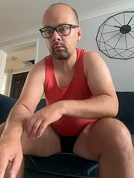 Snapshot of NakedAndrewHot chatting on June 28, 7:47 am NakedAndrewHot online show from June 28, 7:47 am