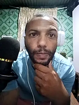 Snapshot of Camodick chatting on January 27, 12:43 am Camodick online show from January 27, 12:43 am