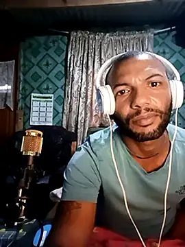Snapshot of Camodick chatting on January 27, 3:47 am Camodick online show from January 27, 3:47 am