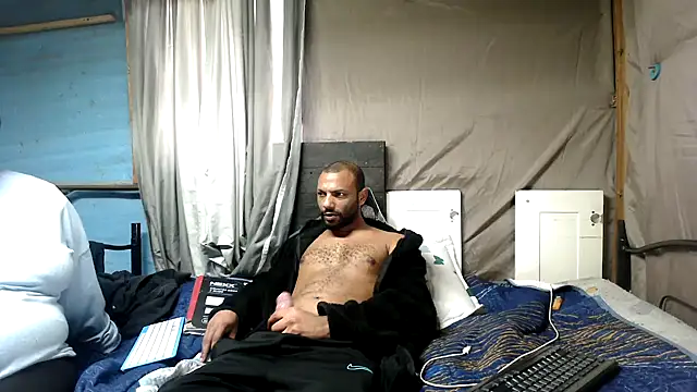 Snapshot of Camodick chatting on July 4, 12:33 pm Camodick online show from July 4, 12:33 pm