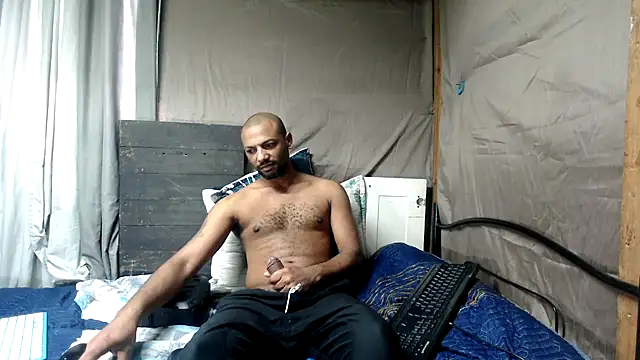 Snapshot of Camodick chatting on July 6, 11:07 am Camodick online show from July 6, 11:07 am
