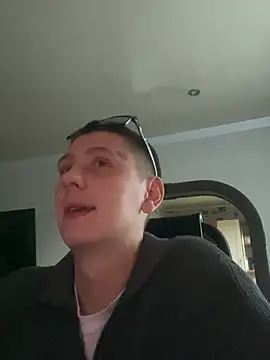 Keksik  online show from May 7, 1:49 pm