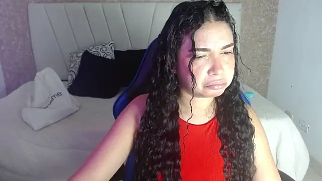 Snapshot of AliceSmity__ chatting on May 21, 12:12 pm AliceSmity online show from May 21, 12:12 pm