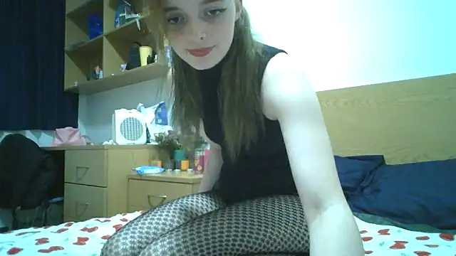goddesslucyy online show from June 13, 11:02 pm
