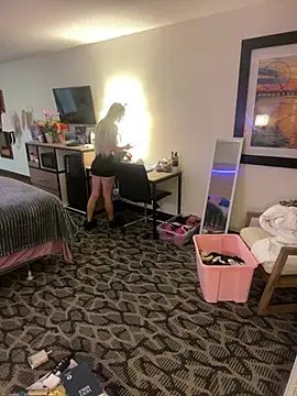 blonDDbombsheLL99 online show from June 5, 5:03 am