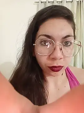 Snapshot of Mia_essence chatting on July 13, 2:42 pm Mia essence online show from July 13, 2:42 pm