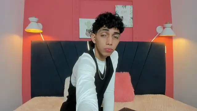 Snapshot of ero_boy40 chatting on June 12, 4:00 am ero boy40 online show from June 12, 4:00 am