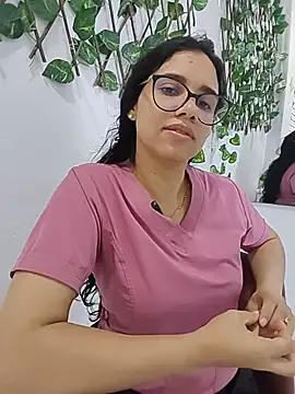 alanahot94 online show from June 27, 7:52 pm