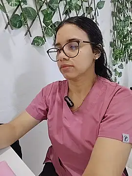 alanahot94 online show from June 29, 9:59 pm