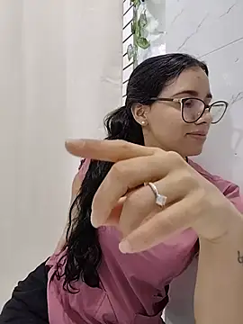 alanahot94 online show from July 19, 7:50 pm