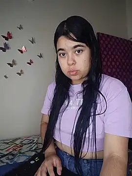 Snapshot of MiiaHott_W chatting on June 24, 2:05 pm MiiaHott W online show from June 24, 2:05 pm