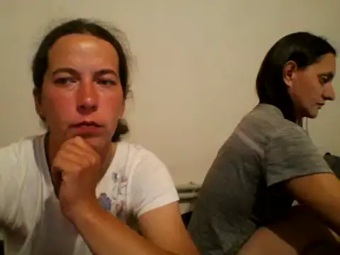 Snapshot of DanicaFey chatting on June 21, 5:59 pm DanicaFey online show from June 21, 5:59 pm