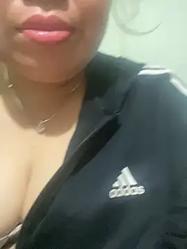JucyLy online show from May 9, 10:42 am