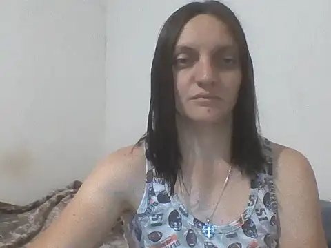 Snapshot of Kimmy_Webb chatting on June 25, 6:01 pm Kimmy Webb online show from June 25, 6:01 pm