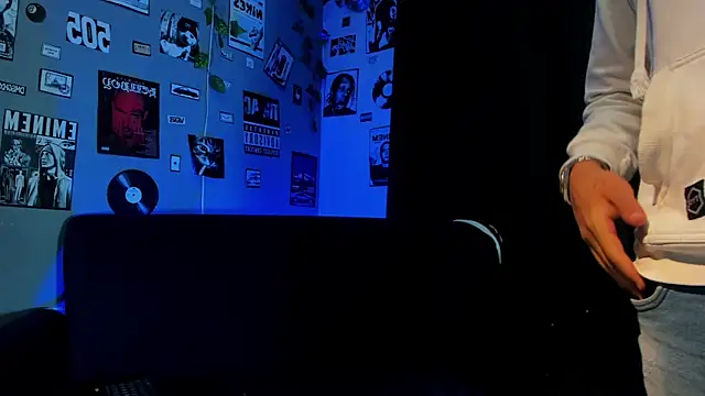 Snapshot of _maximo_1 chatting on May 14, 11:28 am maximo 1 online show from May 14, 11:28 am