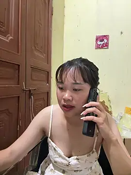 Lili 019 online show from May 20, 9:59 am