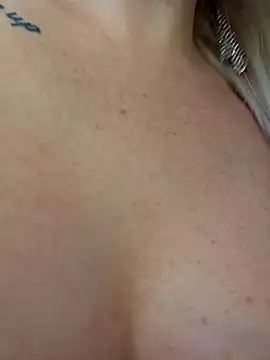 MILFBARBY online show from May 24, 7:13 am