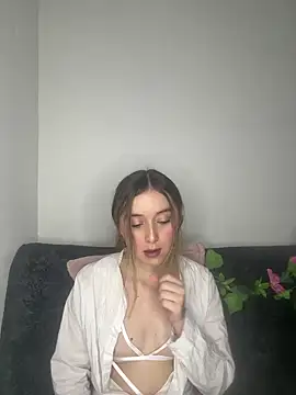 Sarisloves online show from June 17, 1:08 am