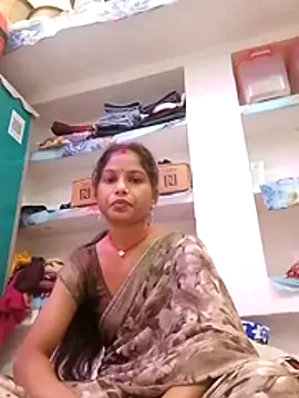 Snapshot of CHANDNi_700 chatting on June 1, 11:34 am CHANDNi 700 online show from June 1, 11:34 am