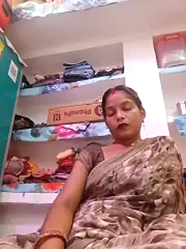 Snapshot of CHANDNi_700 chatting on June 10, 6:34 am CHANDNi 700 online show from June 10, 6:34 am
