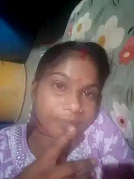 Snapshot of CHANDNi_700 chatting on June 15, 4:42 pm CHANDNi 700 online show from June 15, 4:42 pm