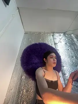 RoseAmarie online show from May 20, 5:46 am