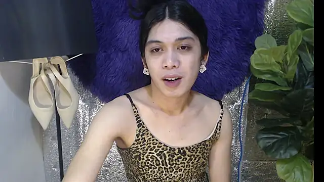 RoseAmarie online show from June 6, 1:38 pm