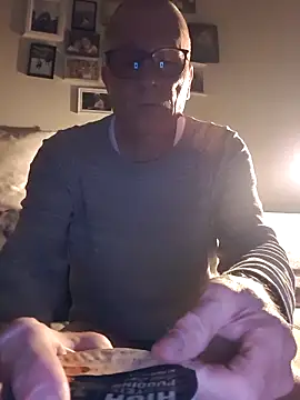 Snapshot of NextAct92 chatting on May 21, 8:27 pm NextAct92 online show from May 21, 8:27 pm