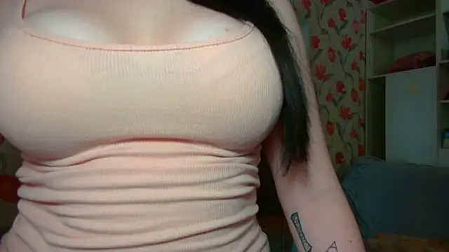 Snapshot of DarkxFoxy chatting on June 27, 3:17 pm DarkxFoxy online show from June 27, 3:17 pm
