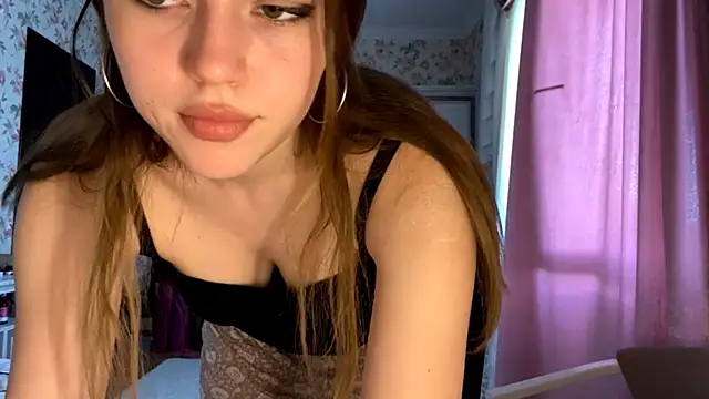 MollyAdersons online show from June 7, 1:48 pm